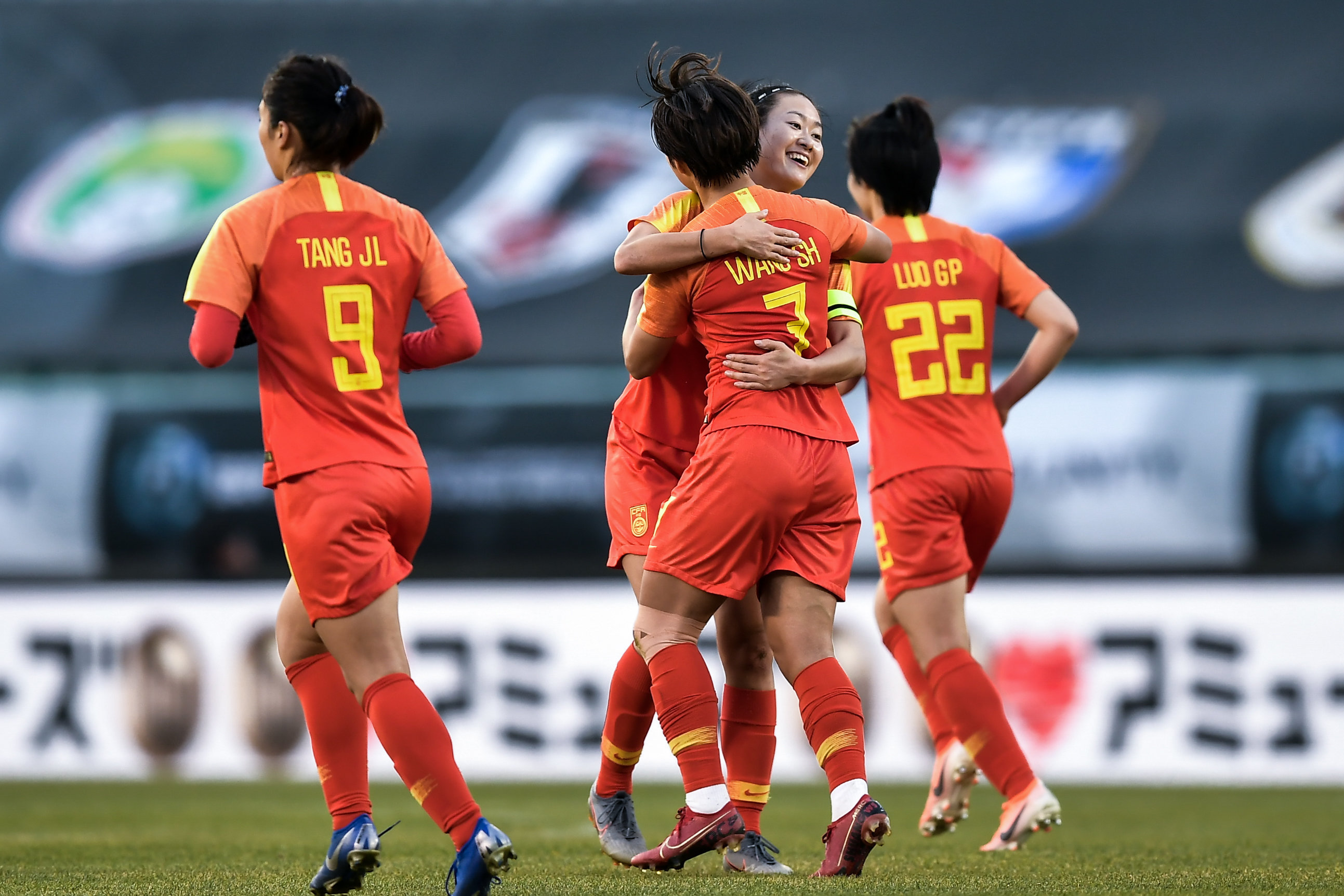 关于瑞士女足成功逆袭,击败波多黎各闯入女足世界杯八强的信息 关于瑞士女足成功逆袭,击败波多黎各闯入女足世界杯八强的信息