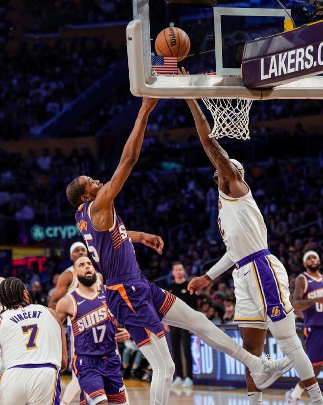 东契奇陷入低谷，凯尔特人连败，狂砍50分球队命运悬念！的简单介绍